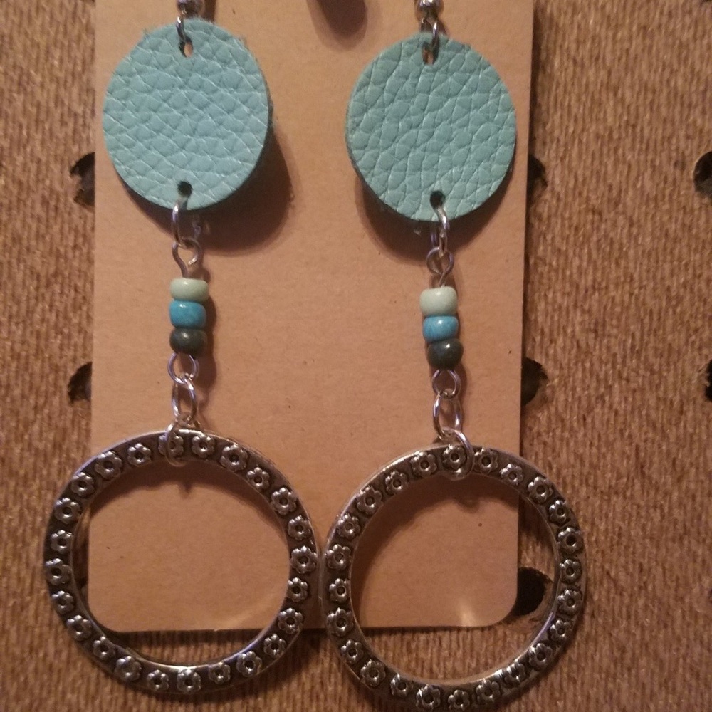 💛 Boho dangle hoop earrings